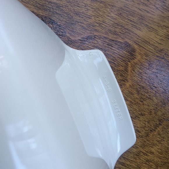 Corning 3 Quart casserole dish W/ Lid- Peach Floral - Picture 3 of 6